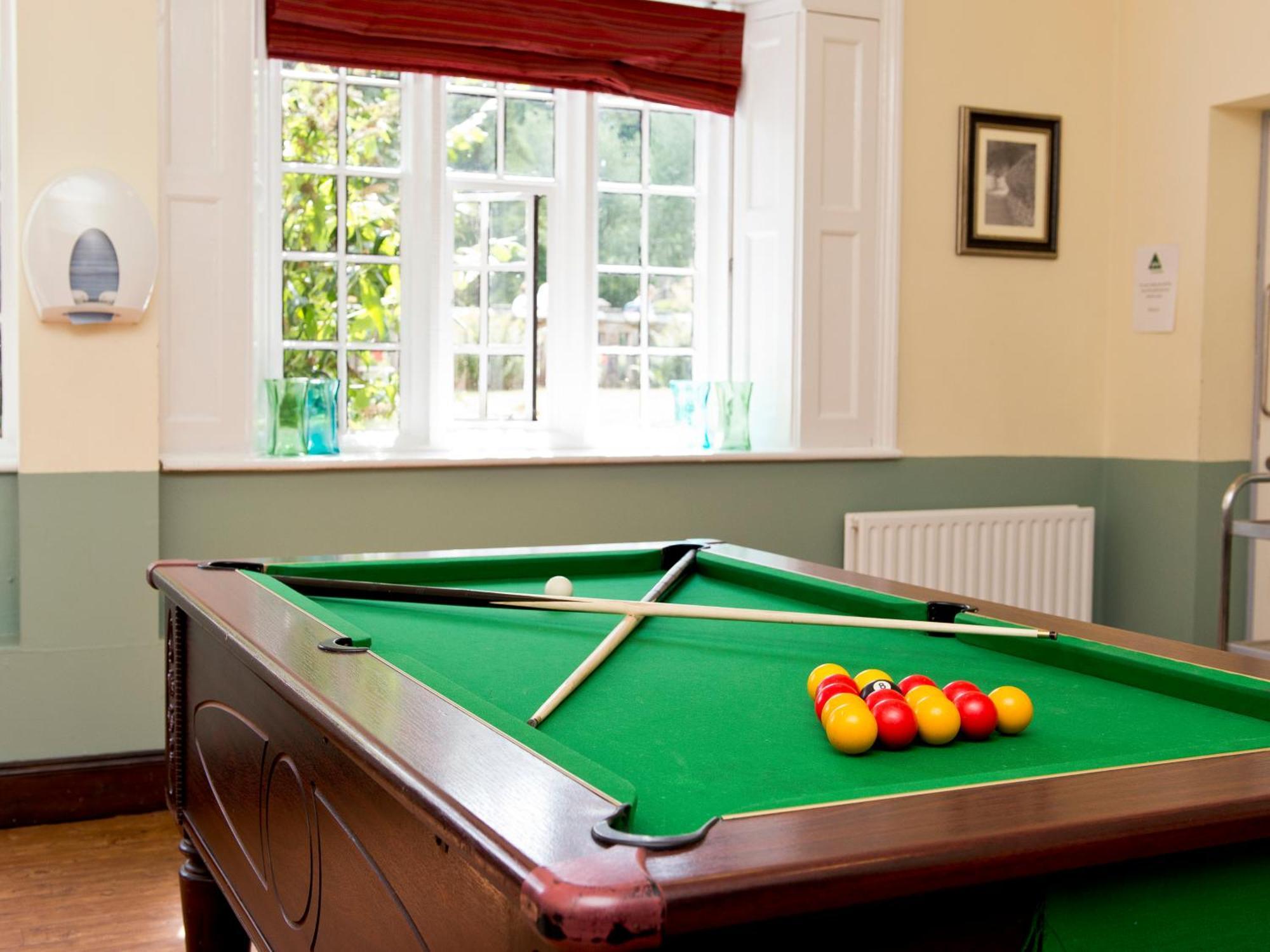 YHA Ilam Hall Ashbourne  Bagian luar foto