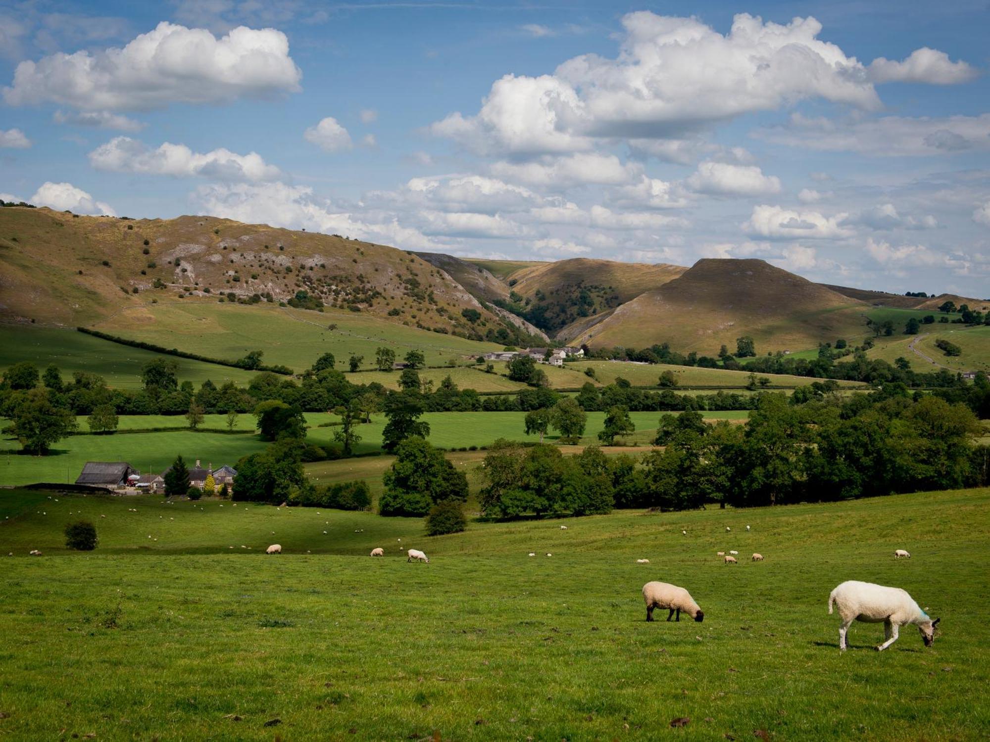 YHA Ilam Hall Ashbourne  Bagian luar foto
