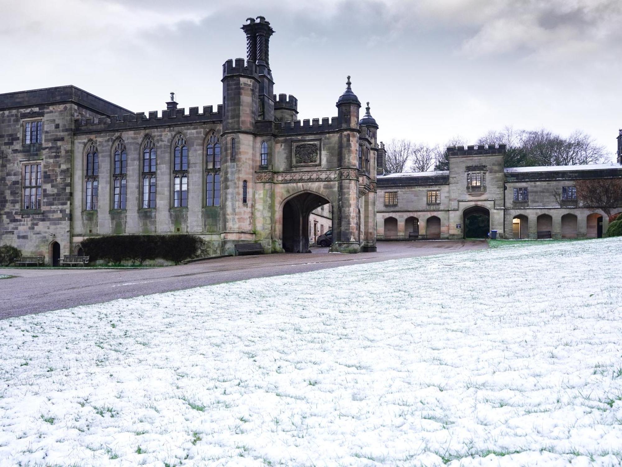 YHA Ilam Hall Ashbourne  Bagian luar foto