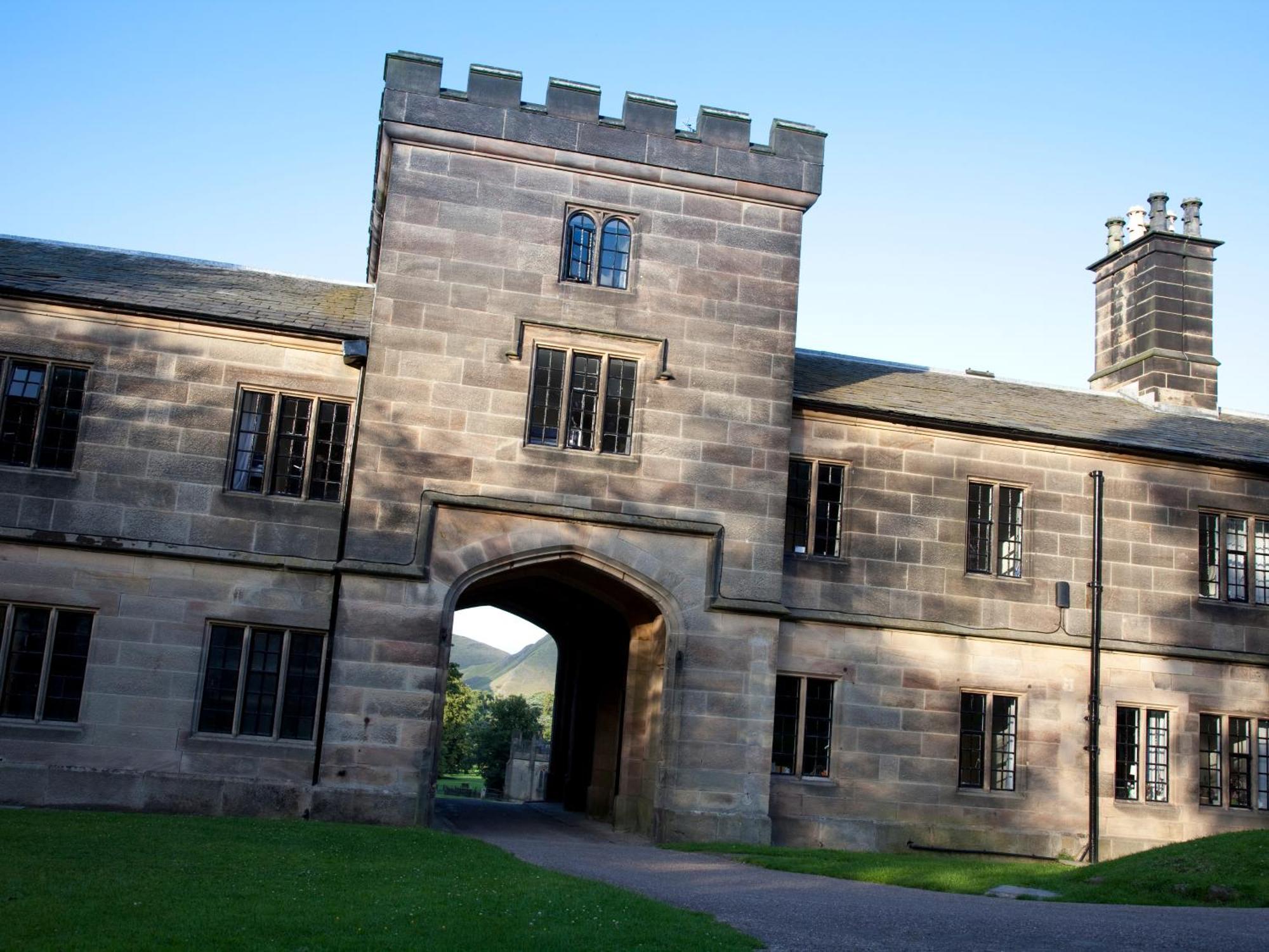 YHA Ilam Hall Ashbourne  Bagian luar foto