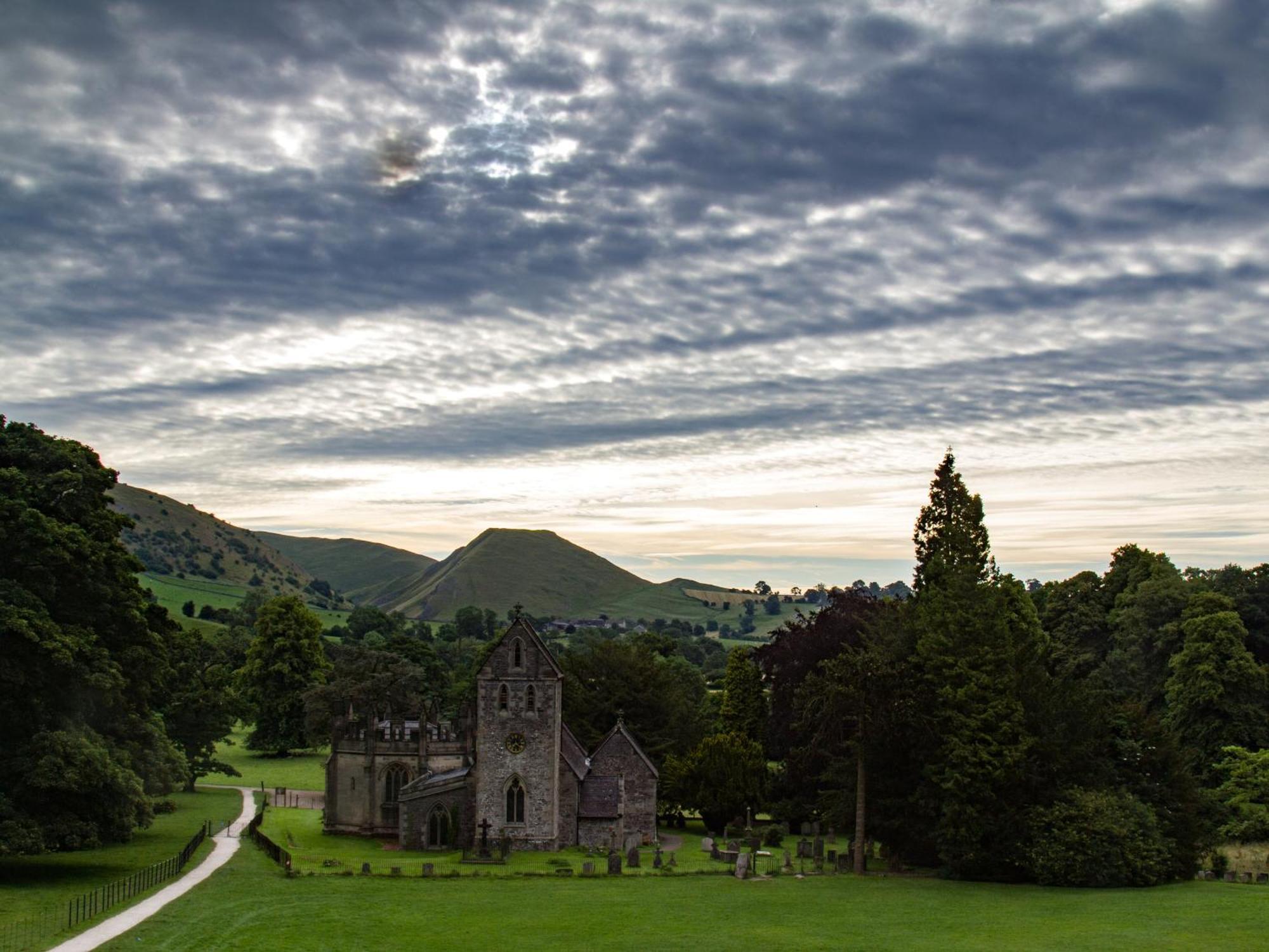 YHA Ilam Hall Ashbourne  Bagian luar foto